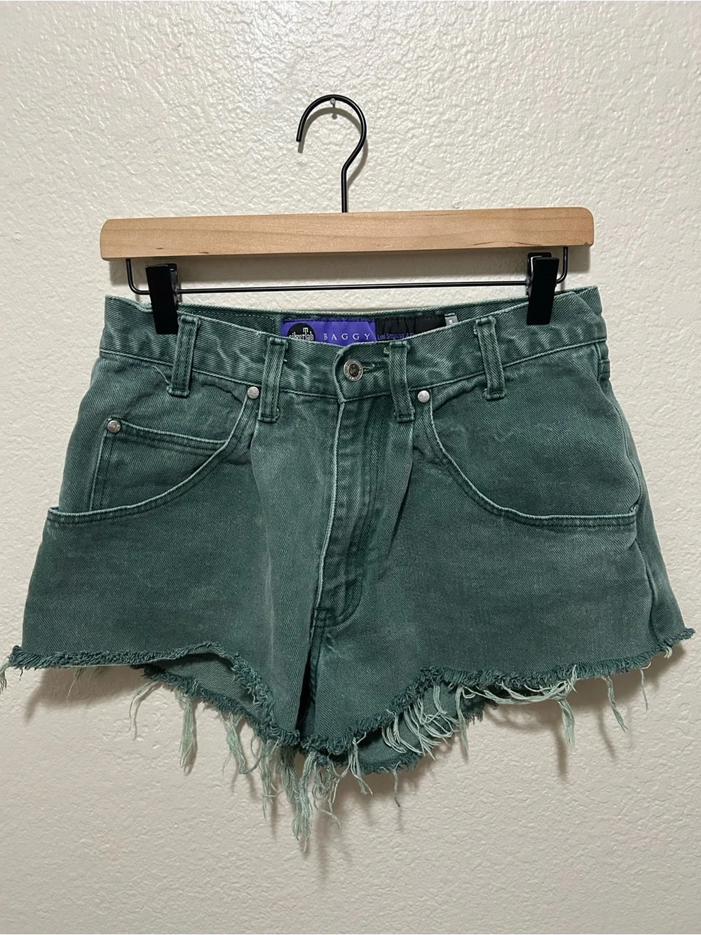 Vintage Levi’s SilverTab Baggy Cutoff Shorts Sage Green Distressed Y2K Skater 29